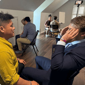 jimmy-guiding-a-client-through-a-transformative-nlp-session-unlocking-new-possibilities-and-confidence